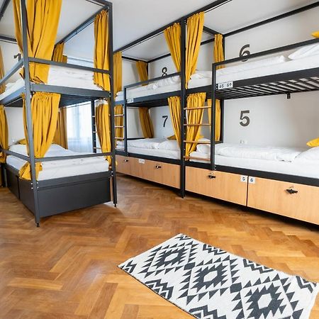 White Wolf House Hostel & Apartments Praha Eksteriør bilde