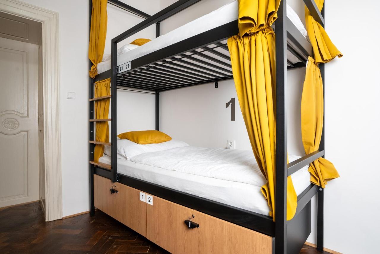 White Wolf House Hostel & Apartments Praha Eksteriør bilde