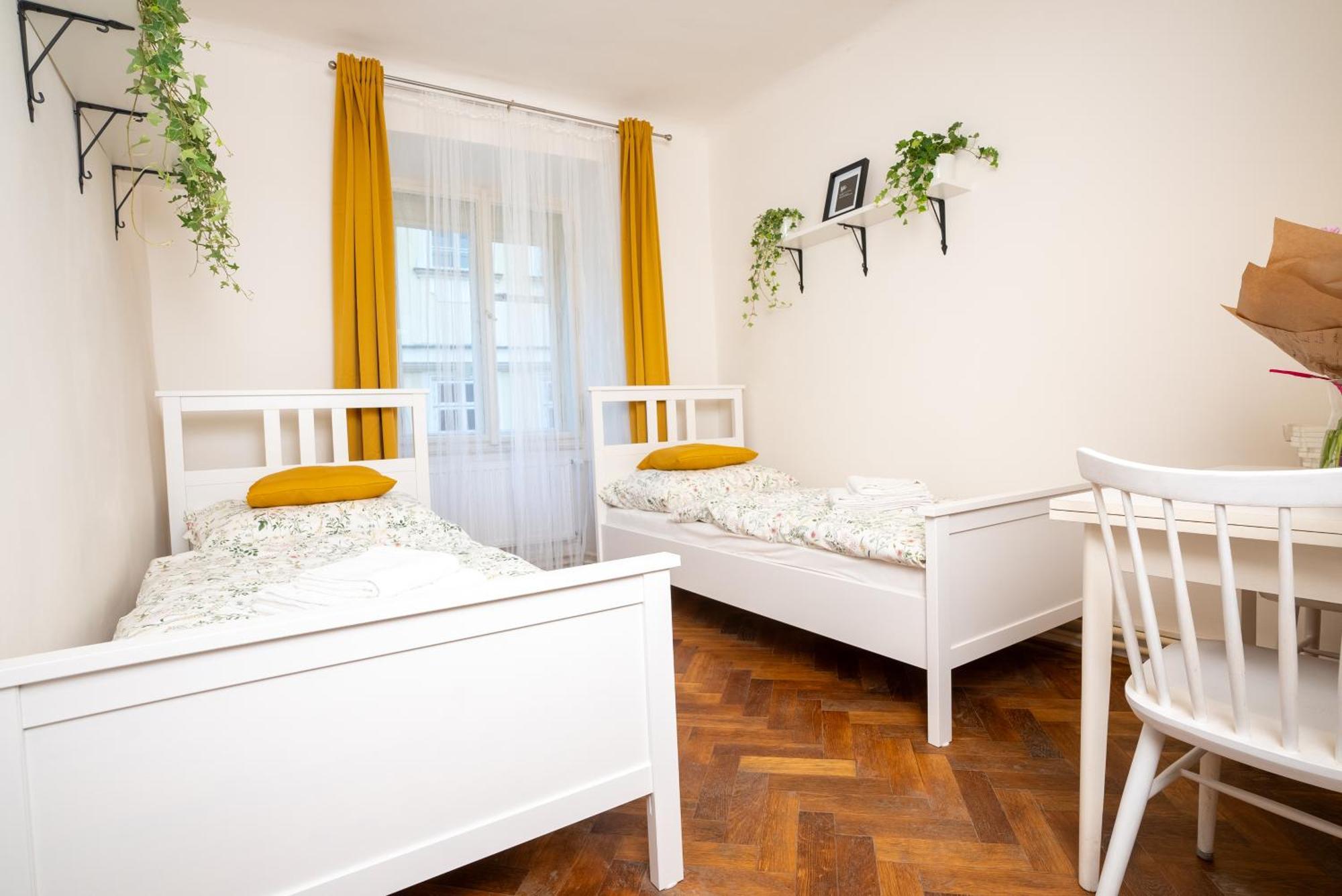 White Wolf House Hostel & Apartments Praha Eksteriør bilde