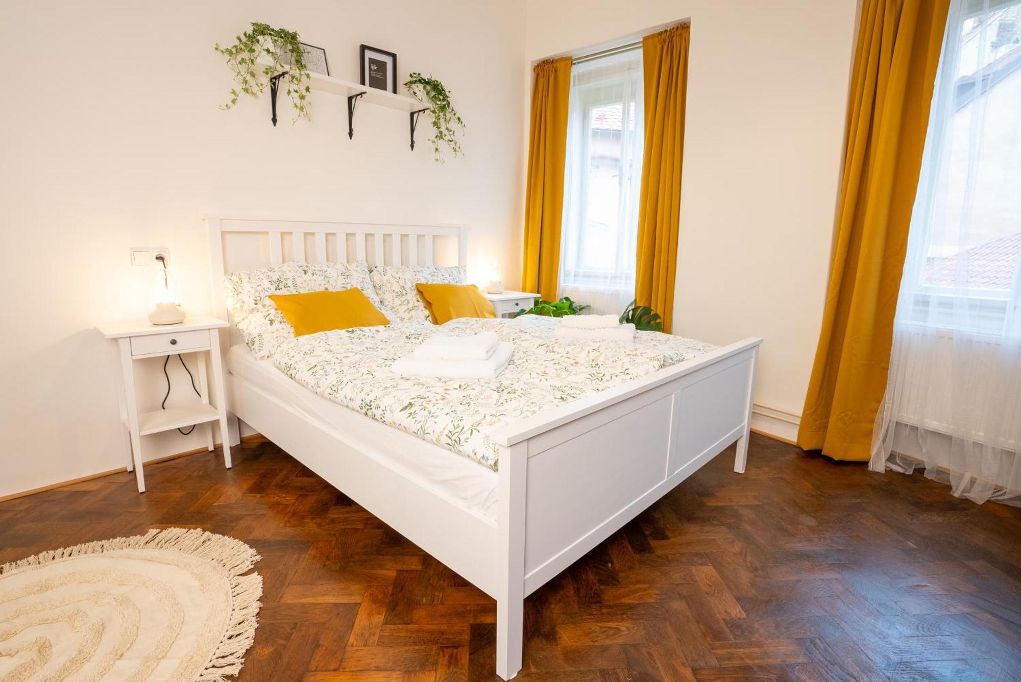 White Wolf House Hostel & Apartments Praha Eksteriør bilde